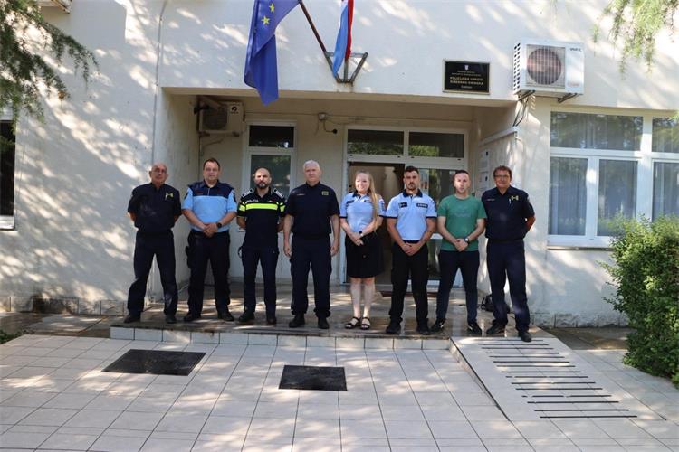 Slika /PU_SK/Galerije/strani polcijaci.jpg